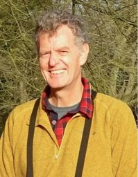 Dr Tim Holmes